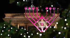 光明節的故事：如何通過聖誕節形象重塑一個小猶太節日