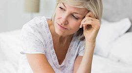 Naisten keski-ikäinen stressi, joka liittyy muistiin, vähenee
