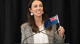 A recompensa pela boa liderança: lições da reeleição de Jacinda Ardern na Nova Zelândia