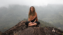 Kesan Meditasi: Berpindah dari Kesakitan ke Kegembiraan