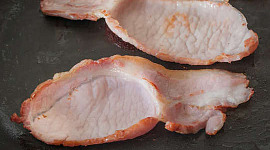 Cum gătiți baconul ar putea reduce parțial riscul de cancer