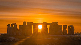 Solnedgang ved Stonehenge