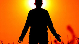 silueta unui evantai cu fața la soare